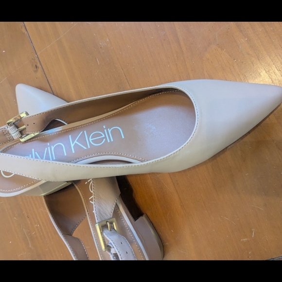 Calvin Klein Tan Slingback Pumps Pointed Toe Block Heel Nude Career Shoes Size 9 - Picture 11 of 11